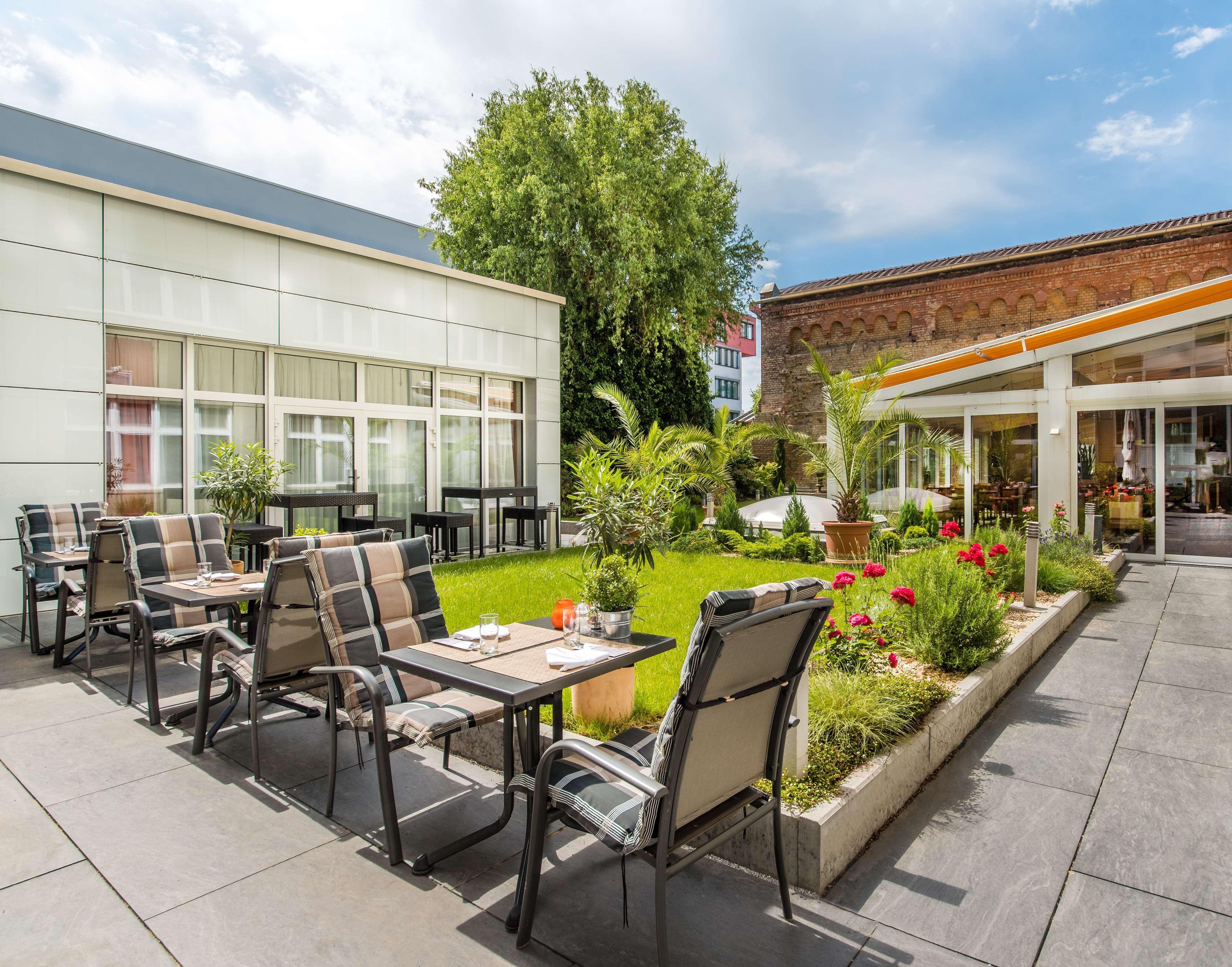 Best Western Plus Delta Park Hotel MHG Exterior foto