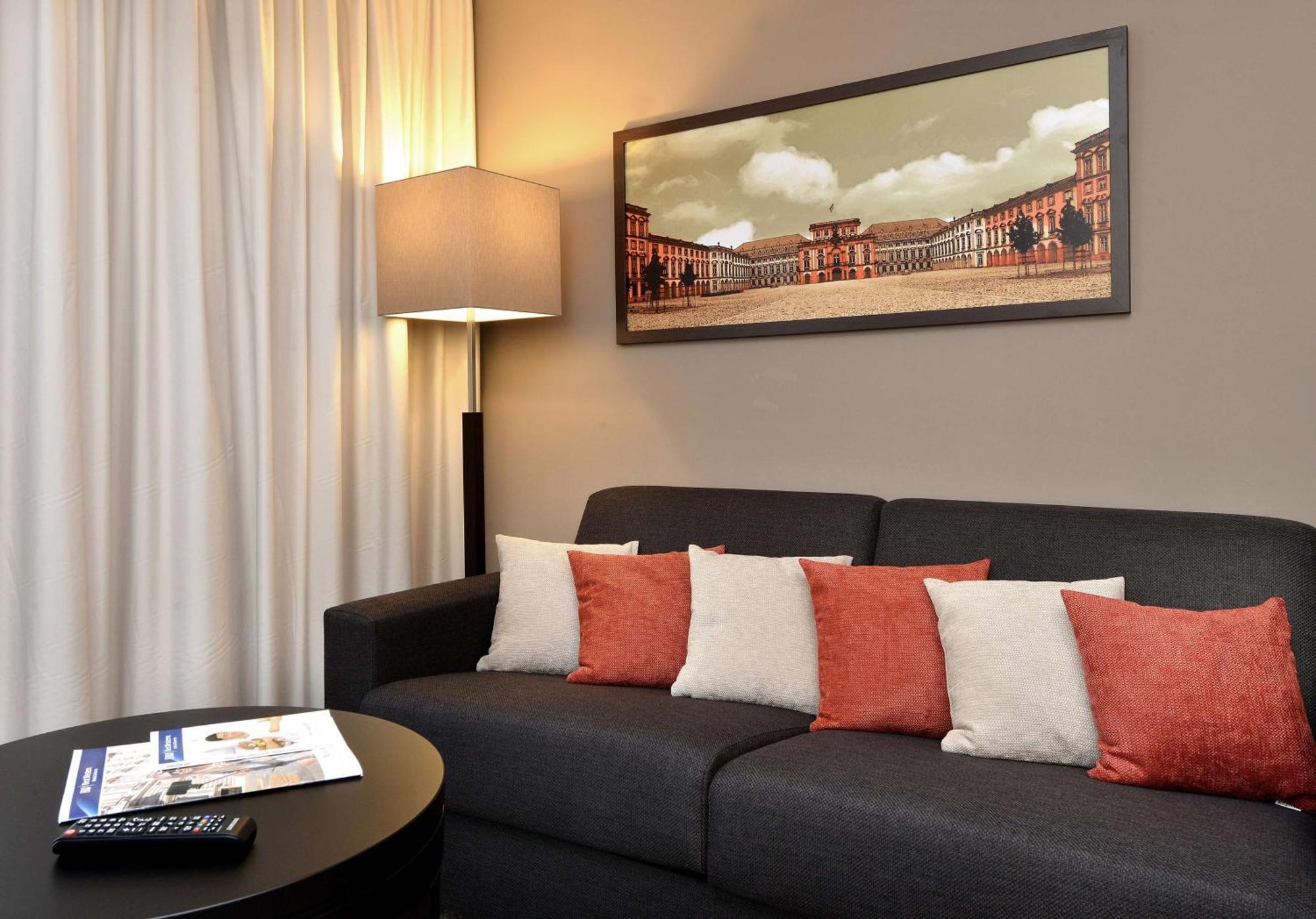 Best Western Plus Delta Park Hotel MHG Exterior foto