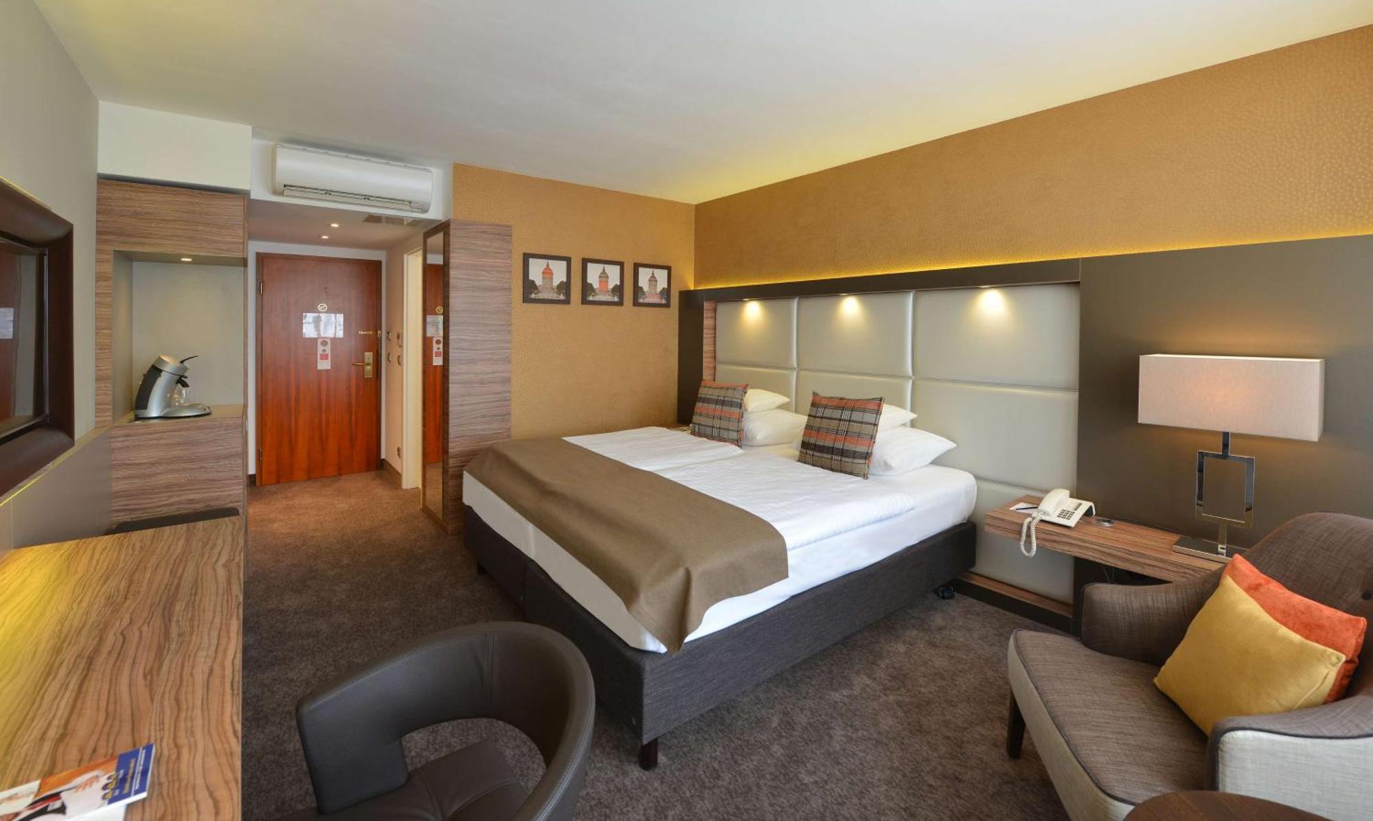 Best Western Plus Delta Park Hotel MHG Exterior foto